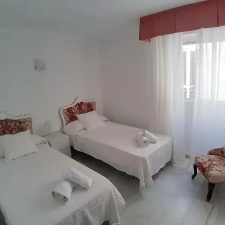 Spacious Flat In - Boliches Apartment Fuengirola