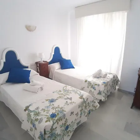 Apartment Spacious Flat In - Boliches