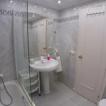 Spacious Flat In - Boliches *