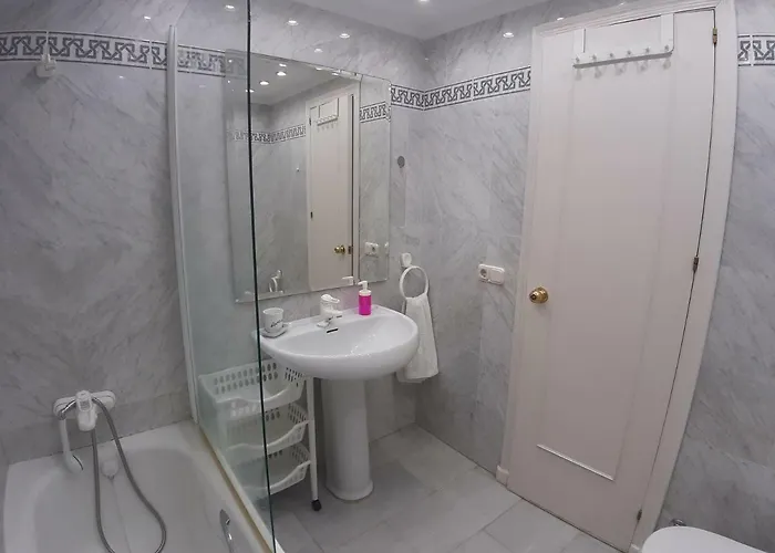 Spacious Flat In - Boliches *