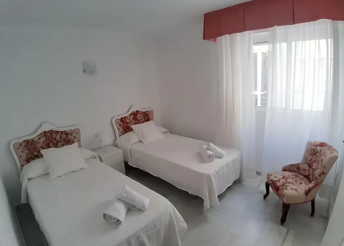 Spacious Flat In - Boliches Apartamento Fuengirola