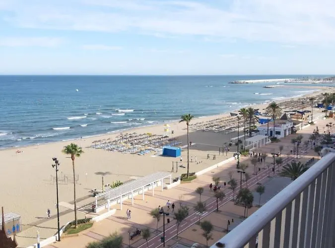 Spacious Flat In - Boliches