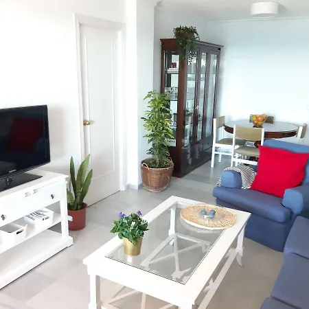 アパート Spacious Flat In - Boliches フエンヒロラ