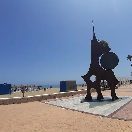 Apartment Spacious Flat In - Boliches Fuengirola