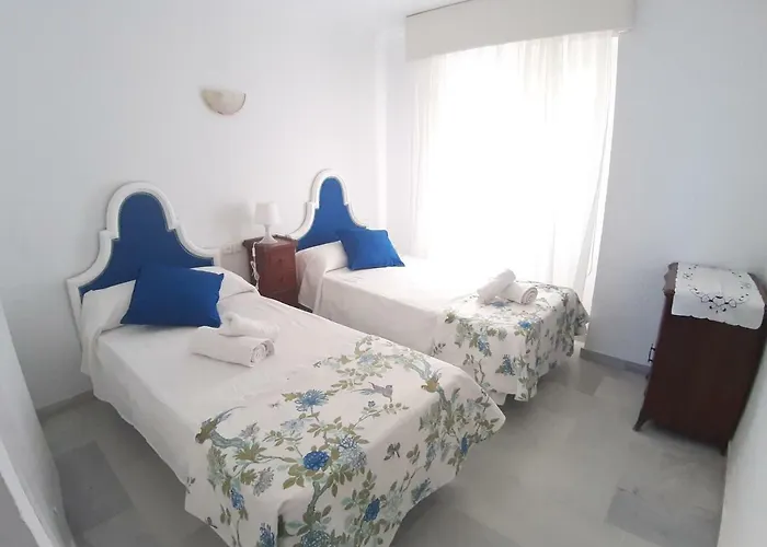 Apartment Spacious Flat In - Boliches