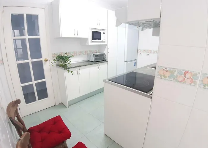 Spacious Flat In - Boliches Apartment